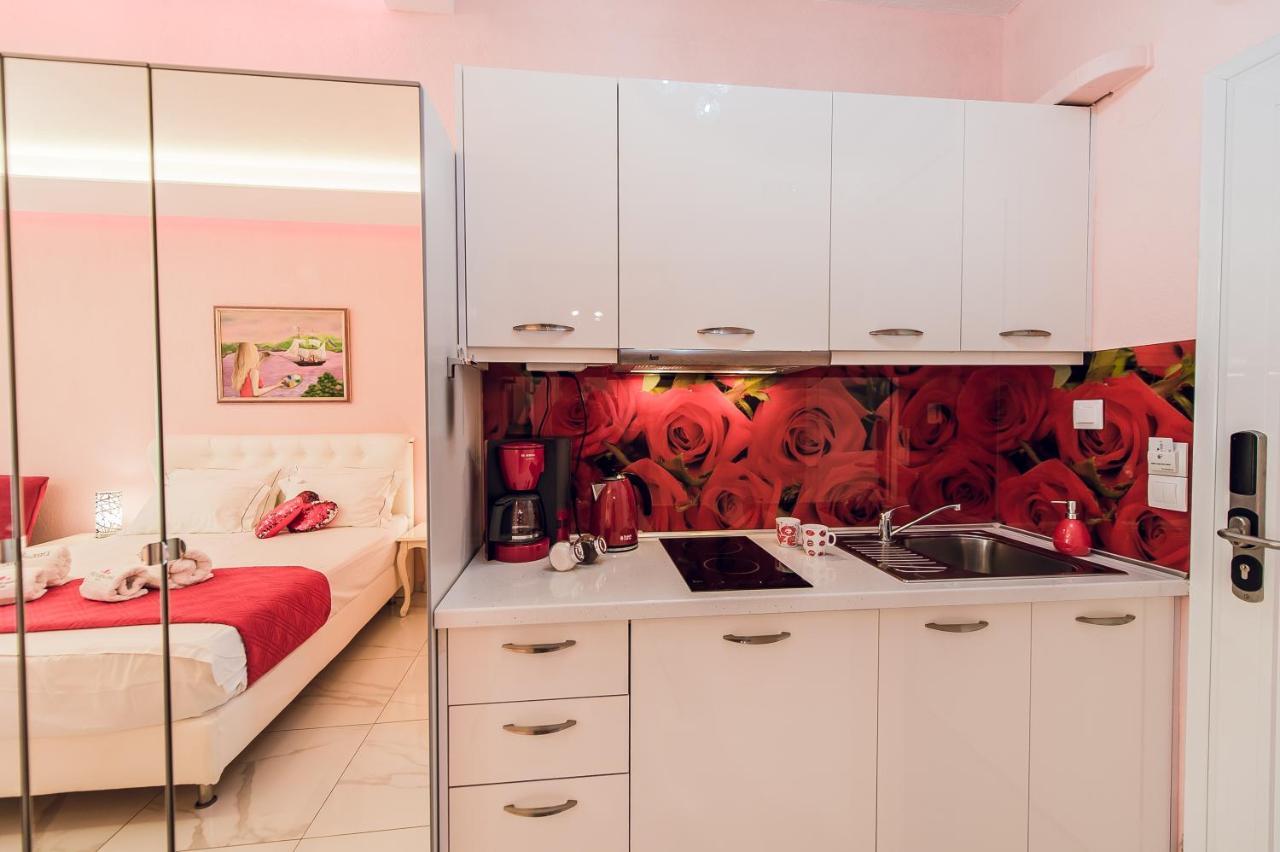 Dream Boutique Apartments 니키티 외부 사진