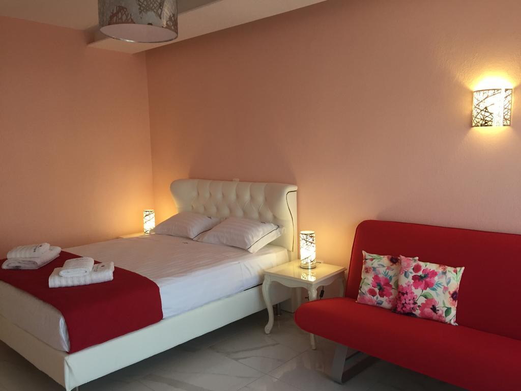 Dream Boutique Apartments 니키티 외부 사진